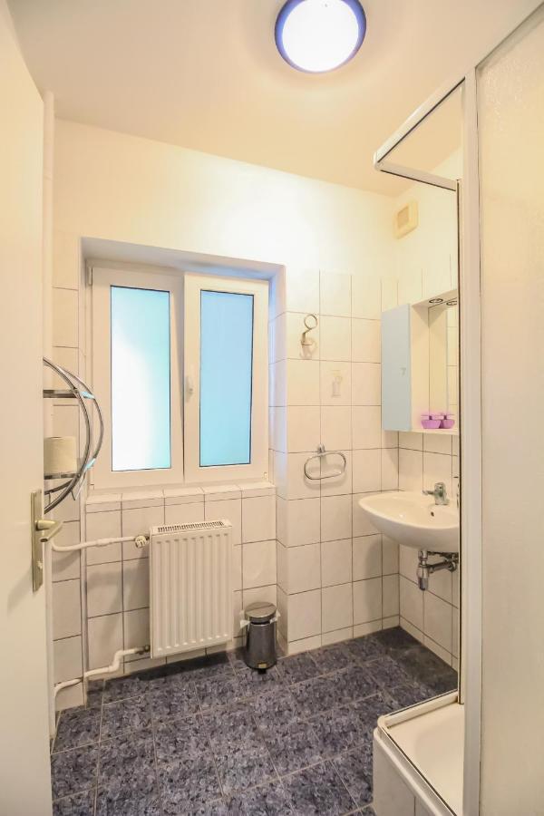 Economic Sb Apartment Відень Екстер'єр фото